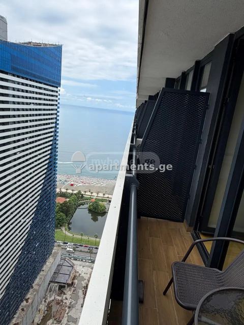 იყიდება 1 ოთახიანი ბინა ბათუმში, Orbi City Block A