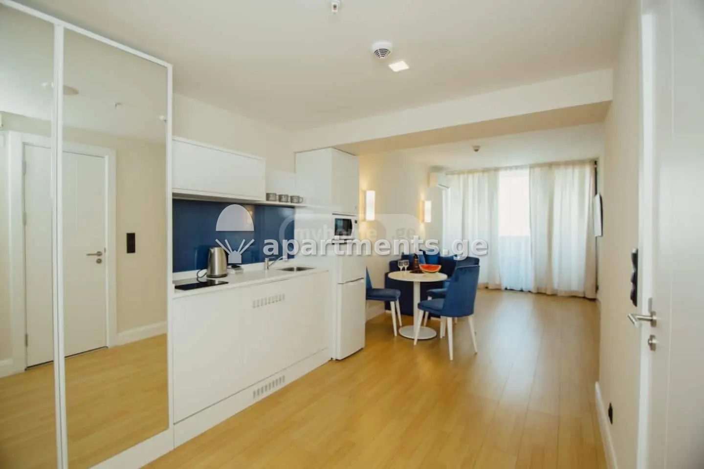 Продаётся 2-комнатная квартира в Батуми, Orbi City Block A