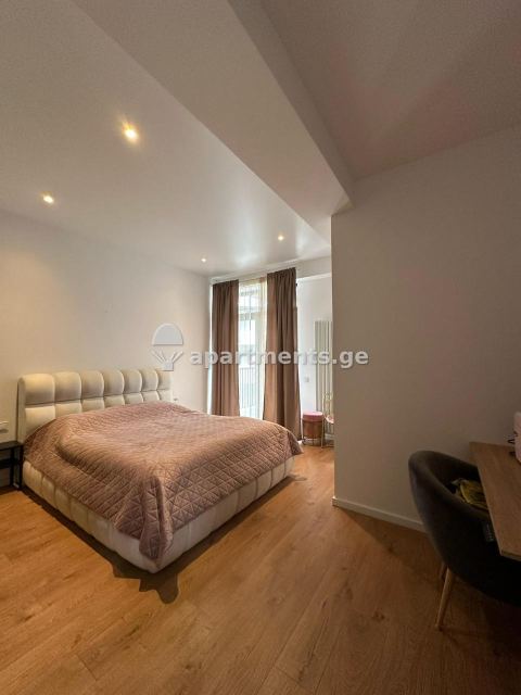 4-room apartment for rent in Tbilisi