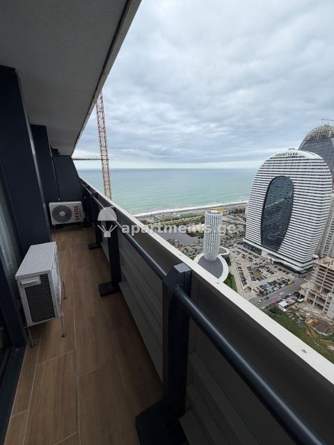Продаётся 2-комнатная квартира в Батуми, Orbi City Block D2