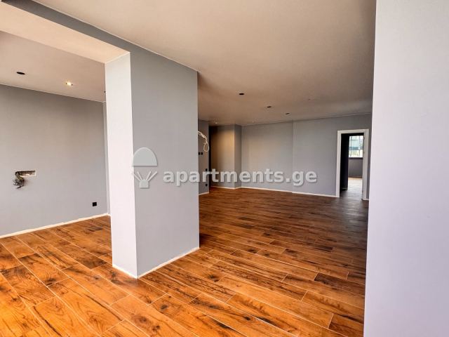 5-room apartment for sale in Batumi, al mare