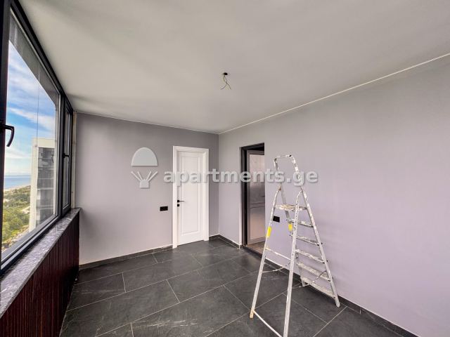 5-room apartment for sale in Batumi, al mare